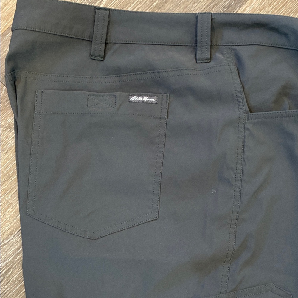Eddie Bauer Men's Performance Dark Gray Pants - Picture 8 of 8